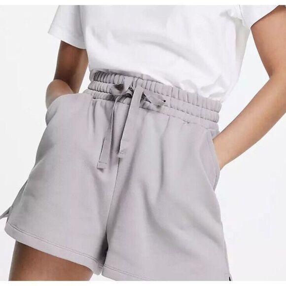 ASOS DESIGN sethigh waisted sweat short with deep waist band Size 2 - Picture 2 of 5